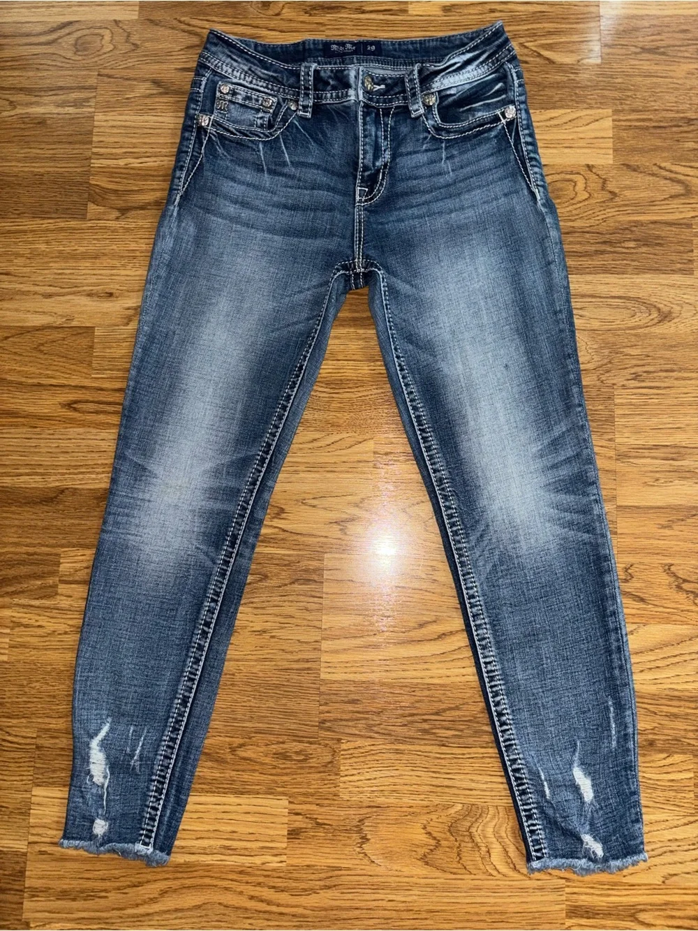 Miss Me Curvy Ankle Skinny Jeans Women’s Size 29x27 Distressed Rhinestone Pearls - Picture 9 of 16